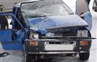 В Сызрани водитель "Оки" врезался в припаркованный автобус и погиб