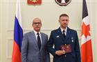 Александр Бречалов вручил государственные награды, а также первые паспорта юным жителям Удмуртии