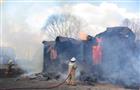 При тушении пожара в заброшенном доме в Безенчукском районе обнаружены тела трех погибших