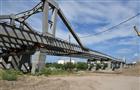 Фрунзенский мост уже наполовину готов 