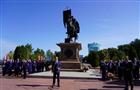 В День города Самары губернатор Дмитрий Азаров принял участие в возложении цветов к памятнику Григорию Засекину