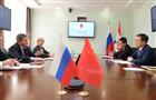 Дмитрий Махонин и Генеральный консул Китая Сян Бо обсудили ключевые направления сотрудничества