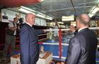 Губернатор оценил результаты работы школы бокса в Безенчуке