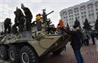 В годовщину Сталинградской битвы на площади Славы самарцам показали военную технику