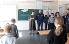 Олег Мельниченко проинформировал о ремонте школ в Пачелмском районе