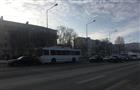 Самарский автобус врезался в Mercedes, пострадала водитель иномарки