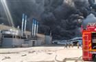 В горящем складе на ул. Профильной обрушилась кровля