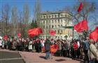 Самарские коммунисты возложили цветы к памятнику Ленина