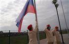 В Самарской области появилась новая школьная традиция: уроки по понедельникам начинаются с поднятия флага и исполнения гимна РФ