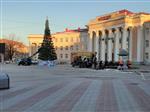В Новокуйбышевске на площади им. Ленина спилили все ели