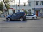 Престарелый водитель Toyota въехал в стоящую Audi, пострадали двое детей