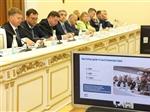 Губернатор Вячеслав Федорищев: самарские стобалльники ЕГЭ получили по 25 тыс. рублей 