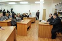 Владимир Артяков поздравил учителей губернии с профессиональным праздником