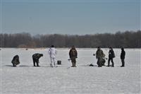 В Чапаевских лугах прошли соревнования по ловле хищника со льда
