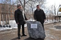 Во вторник, 26 марта, на площадке перед СГЭУ состоялась торжественная закладка первого камня в строительстве нового бассейна