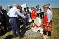 Губернатор принял участие в закладке первого камня на строительстве молочной фермы в Борском районе