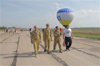 На аэродроме "Бобровка" проходит третий региональный фестиваль авиационных, технических и военно-прикладных видов спорта