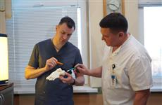 В Клиниках СамГМУ впервые в России провели протезирование голеностопного сустава отечественным эндопротезом