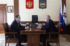 Артем Здунов обсудил с депутатом Государственной Думы РФ Василием Пискаревым ряд важных социальных инициатив