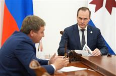 Артём Здунов провел встречу с руководством предприятия "Стекло в архитектуре"