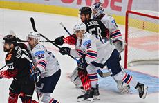 Хоккеисты "Лады" проиграли в Омске "Авангарду"