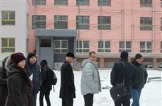 Тольяттинские депутаты изучили положение дел с недостроенным детским садом № 210
