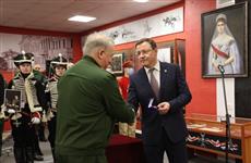 Дмитрий Азаров передал в Военно-исторический музей ЦВО новый экспонат