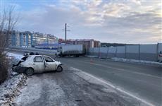 В Красноярском районе в ДТП на "встречке" пострадали водитель и пассажирка иномарки
