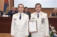 Алмаза Хусаинова наградили за безупречную службу