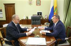 Олег Мельниченко и Александр Гришаев обсудили результаты дорожного строительства в 2025 году