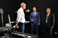 Дмитрий Азаров посетил завод по производству светодиодных светильников