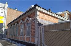Печи в городе: жительница центра Самары вынуждена отапливать дом дровами
