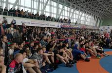 Александр Карелин провел в Самаре часовой мастер-класс по греко-римской борьбе