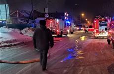 Пожар в бане на ул. Мориса Тореза тушили 89 спасателей