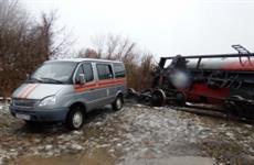 В Красноярском районе с ж/д путей сошли пять цистерн с дизельным топливом