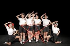"СамАрт" покажет на Youtube спектакль "Девочки"