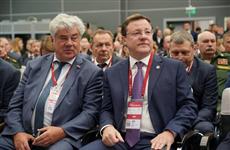 Дмитрий Азаров заключил ряд инвестиционных соглашений на форуме "Армия-2023"