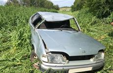 Госпитализирована пассажирка ВАЗа, перевернувшегося в кювет в Красноармейском районе