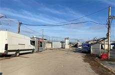 На Кировском рынке продолжаются установка и снос незаконных павильонов