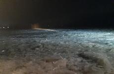 Застрявший во льду "ОМ" прибыл в Самару
