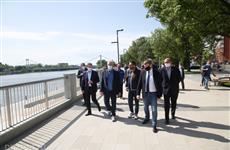 Губернатор поручил включить в программу реконструкции городской набережной ремонт подвесного моста