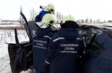 В Кинельском районе при лобовом столкновении с грузовиком погиб водитель Lexus