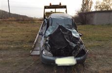 На трассе под Тольятти погиб водитель врезавшейся в бетонный блок легковушки