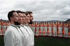 Волжский народный хор в Елховке представил новую программу