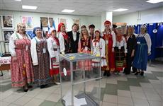 Ольга Абрамова проголосовала на выборах депутатов Государственной Думы на участке в Сигаево  