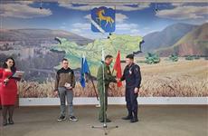 Полицейский из Оренбуржья получил награду за участие в СВО