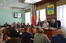 Горсовет Оренбурга принял отставку мэра Евгения Арапова