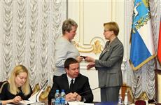 Защита Елены Чернеги предоставила суду 67 благодарственных писем и грамот