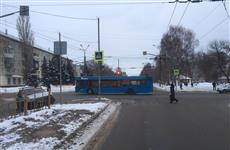 В Тольятти при столкновении с пассажирским автобусом пострадал водитель легковушки