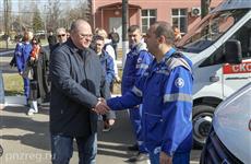 Учреждения здравоохранения в районах Пензенской области получили 9 новых машин "Скорой помощи"